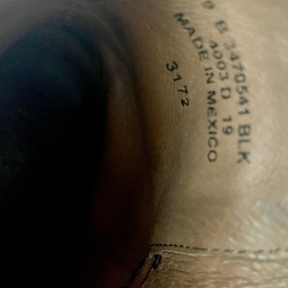 FRYE Vicky Leather Booties Black 9 - Picture 7 of 9